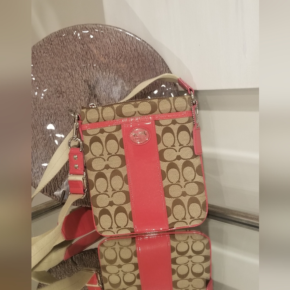 COACH Signature C's Khaki Jacquard Slingpack